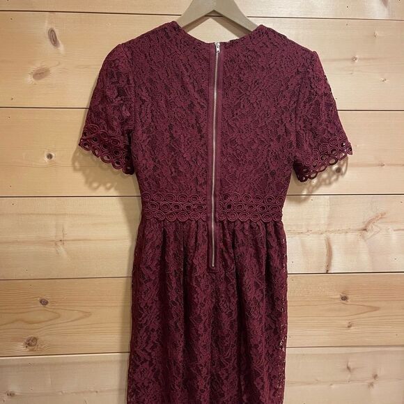 Francesca’s Wine Lace Mini Dress Small - Picture 8 of 8